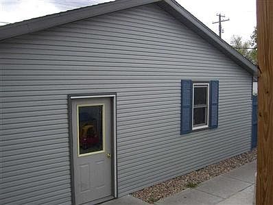 4th image of 618 W 5th St