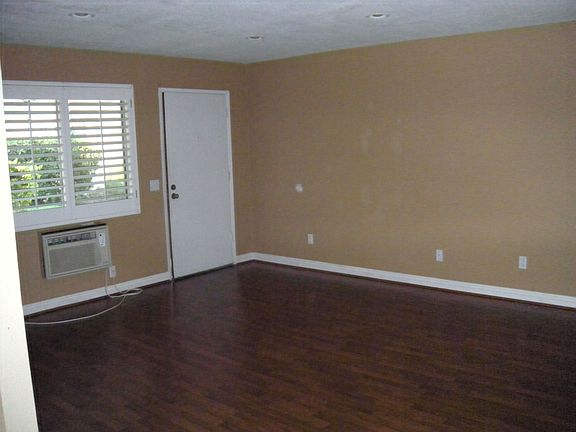 3rd image of 960 E Bonita Ave Unit 69