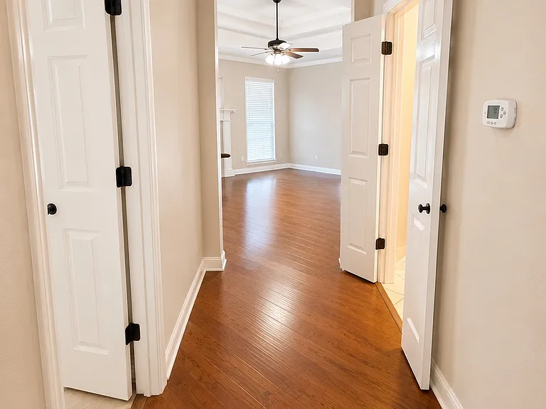 6005 Wallace Meadows Ct — Photo 4