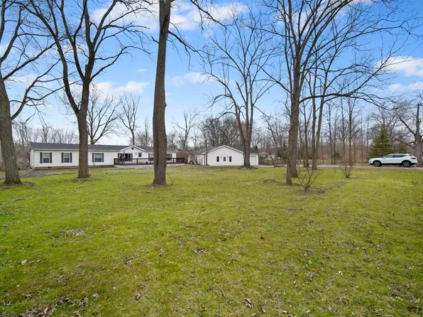 8475 E Chicago Rd, Horton, MI 49246