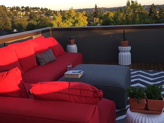 Private Rooftop Deck