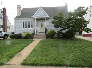 18 Roseland Pl, North Brunswick, NJ 08902