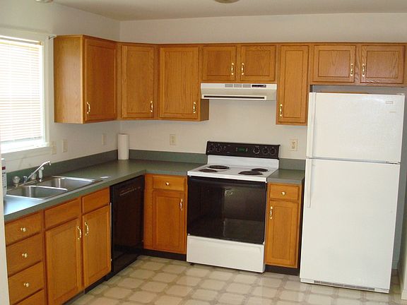 2nd image of 3873 Mountain Shadow Cir