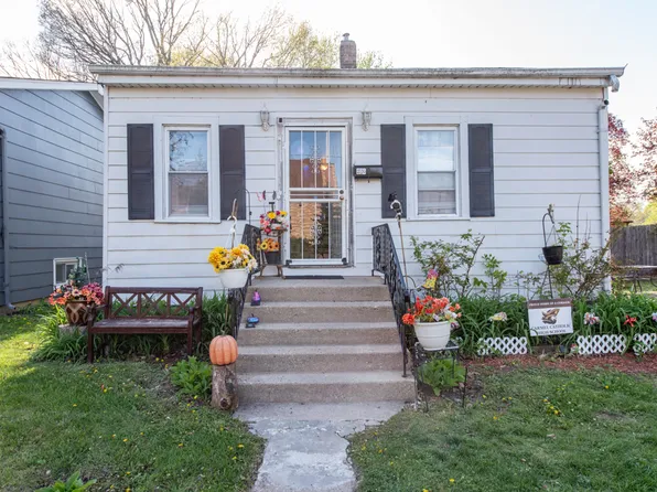 1530 Elizabeth Ave, North Chicago, IL 60064