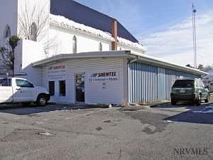 1st image of 565 E Main St