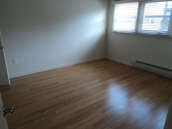3rd image of 95 Heather Ave APT 4