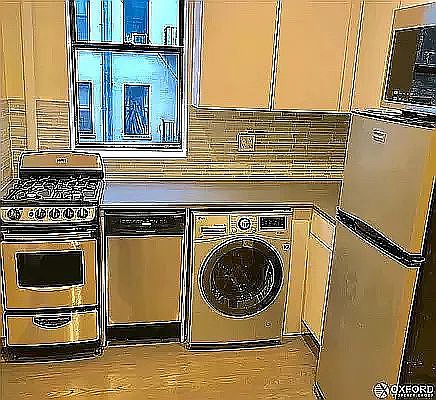 4th image of 456 W 47th St APT 2B