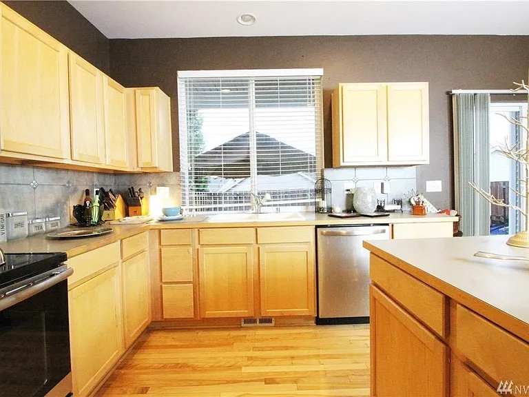 6413 Elizabeth Ave SE — Photo 7