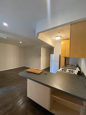 Rented by EXR | media 28