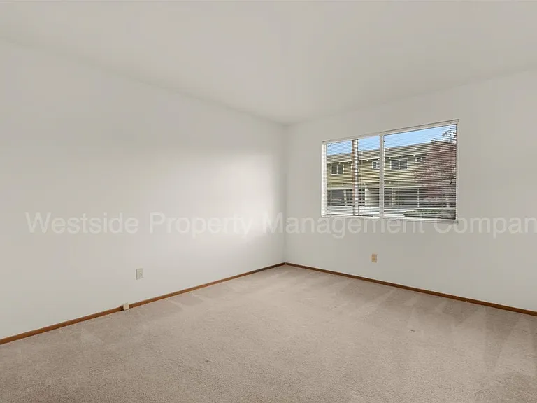 116 Towne Ter #1 — Photo 9