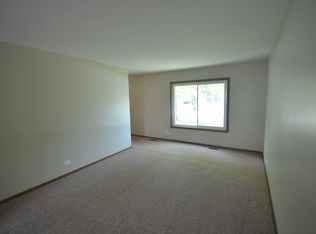 2612 Gateshead Dr, Naperville, IL