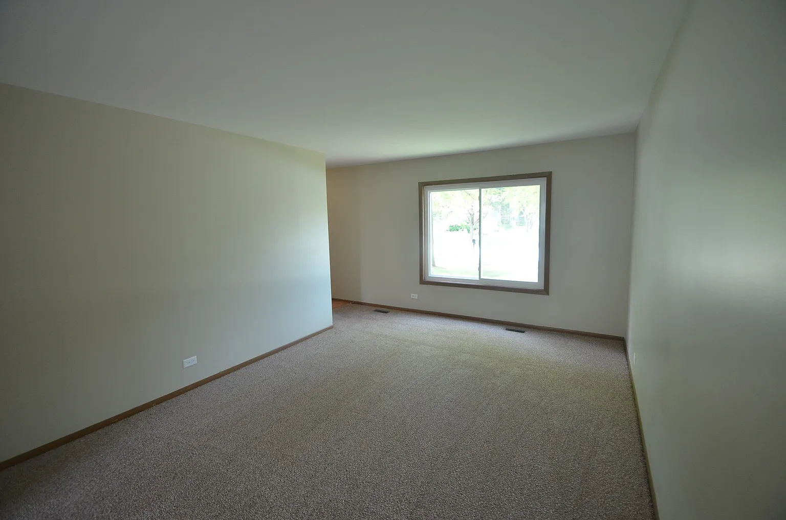 2612 Gateshead Dr photo 1