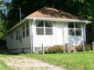 15247 Ash St, Clear Lake, IA 50428