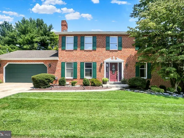 1109 E Powderhorn Rd, Mechanicsburg, PA 17050