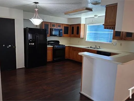 1103 Cowden Ct — Photo 3