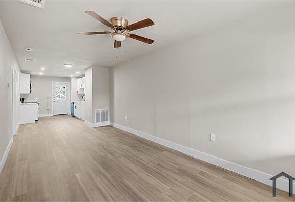 5th image of 1009 Canton #1