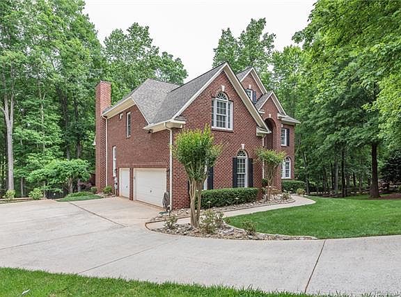 5th image of 8600 Samantha Ct