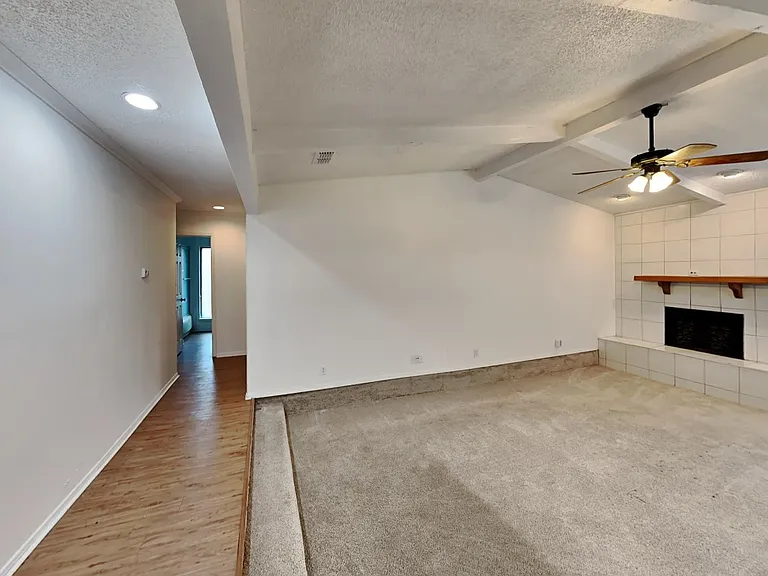 3033 Mossy Oak Ln — Photo 3