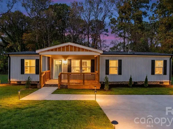 514 Summerow Rd, Stanley, NC 28164