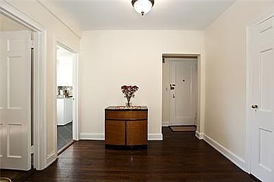 3rd image of 240 E 79th St APT 10A