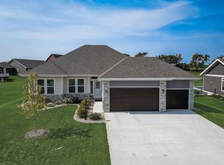 709 Kenseth Way, Cambridge, WI 53523