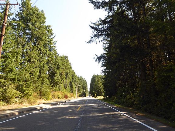 4th image of 1947 83rd Ave SW