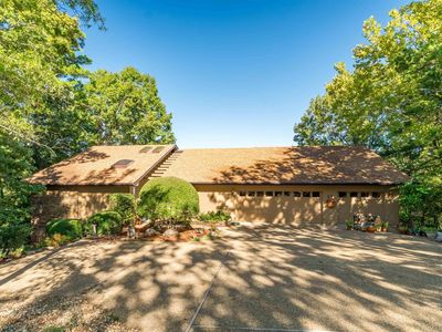 12 Narvaez Way, Hot Springs Village, AR, 71909