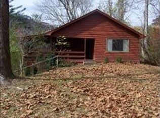 105 Old Highlands Rd, Franklin, NC 28734