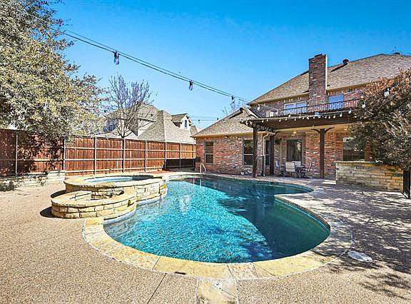 5th image of 1805 Artesia Ct