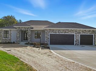 3150 Brantley Dr, New Haven, IN 46774