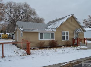 323 Cleveland St, American Falls, ID 83211