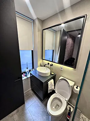 Bathroom, photo 2