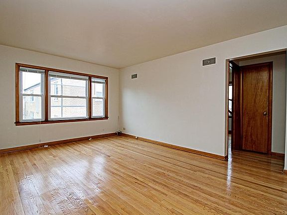 5th image of 9524 S Troy Ave APT 2N