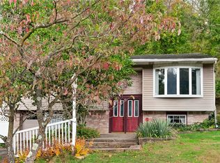 1302 Rankin Rd, White Oak, PA 15131