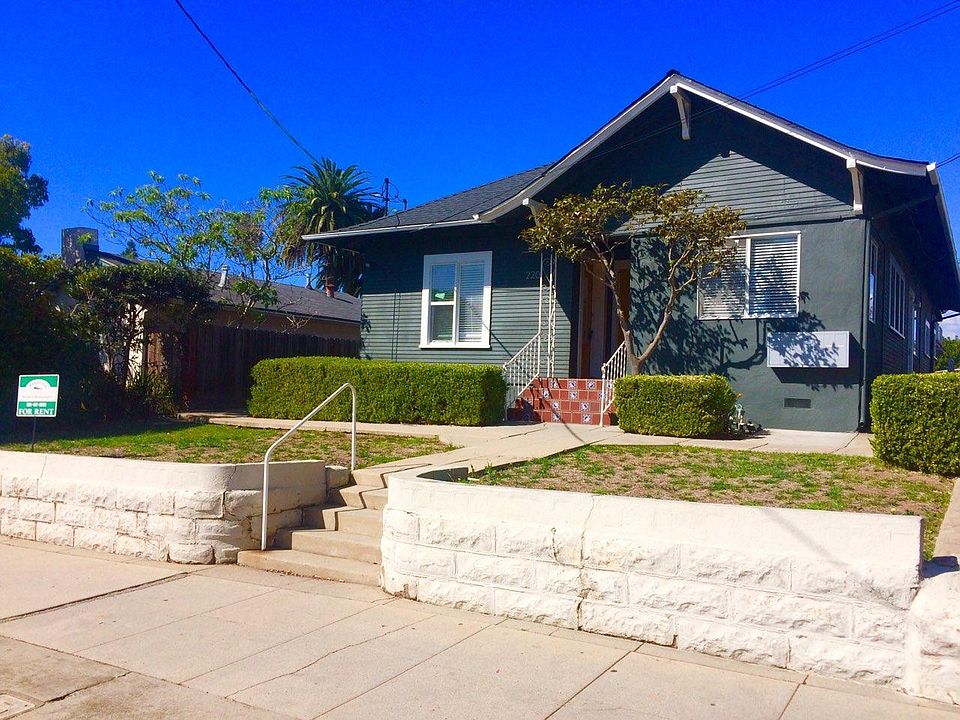 2nd image of 220 W Sola St APT D
