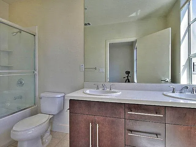 1 E Julian St #310 — Photo 5