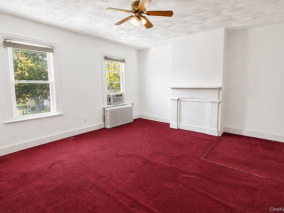4th image of 32 Hasbrouck Street