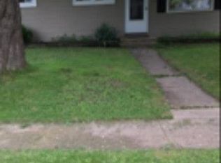 7605 Scott Ln, Machesney Park, IL 61115