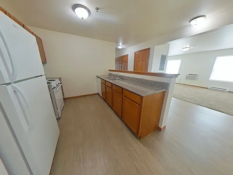 Eagle Point Apartments — Photo 26
