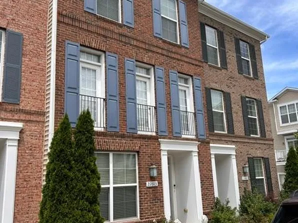 22883 Eileen Sq, Sterling, VA 20166