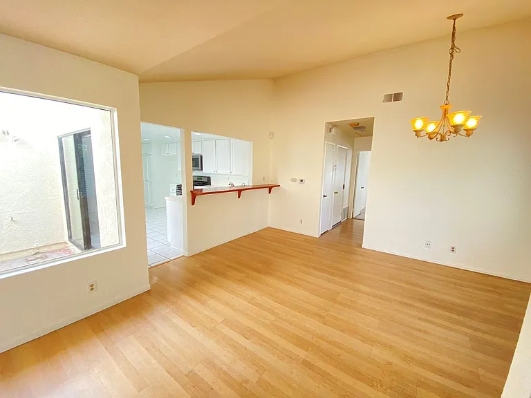 7563 Agua Dulce Ct — Photo 10