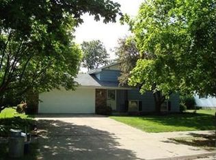 937 S Ridge St, Crown Point, IN 46307