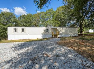 160 Longview Dr, Boiling Springs, SC 29316