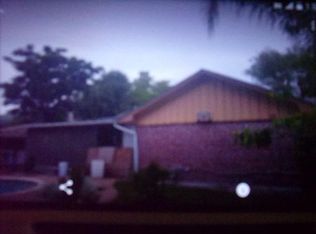 4103 Grapevine St, Houston, TX 77045