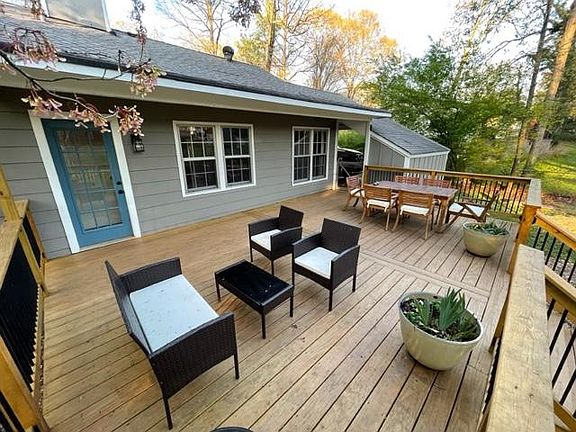 3rd image of 2090 Nancy Cir SE
