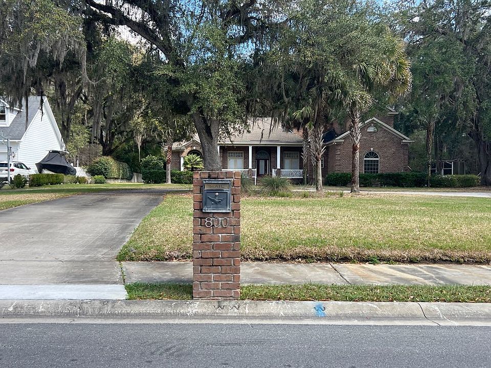 1st image of 800 Forest St