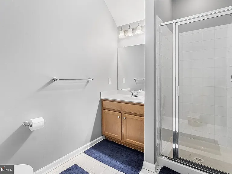 834A S Warren St — Photo 3
