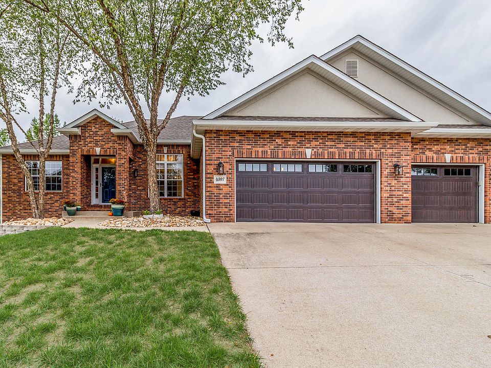 1st image of 4307 Melrose Dr