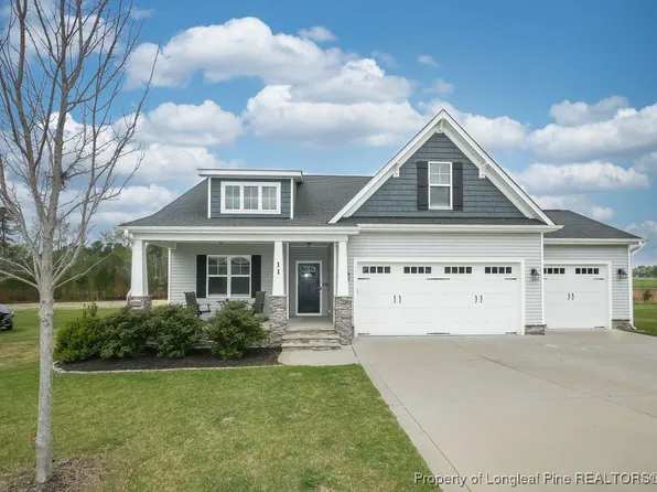 11 Treasure Dr, Lillington, NC 27546