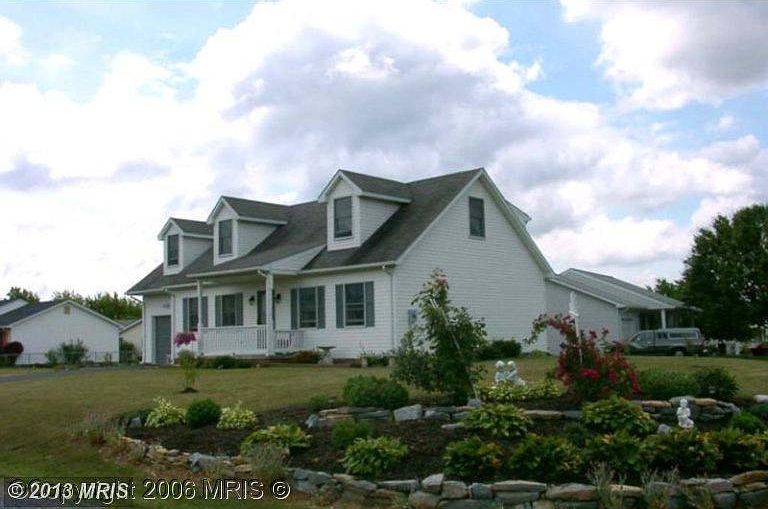 1st image of 313 Bluebird Dr